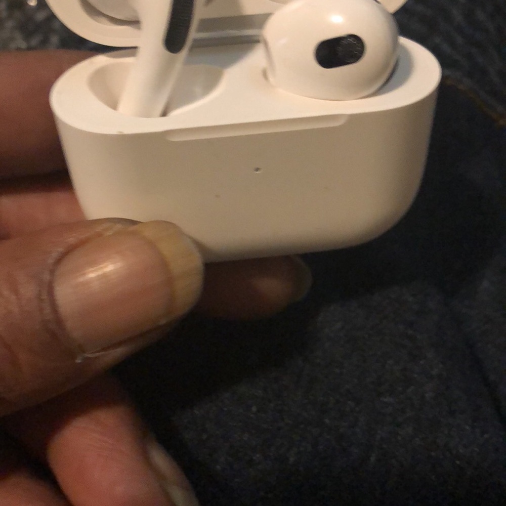 AIRPODS (3rd) Gen. - Picture 5 of 5